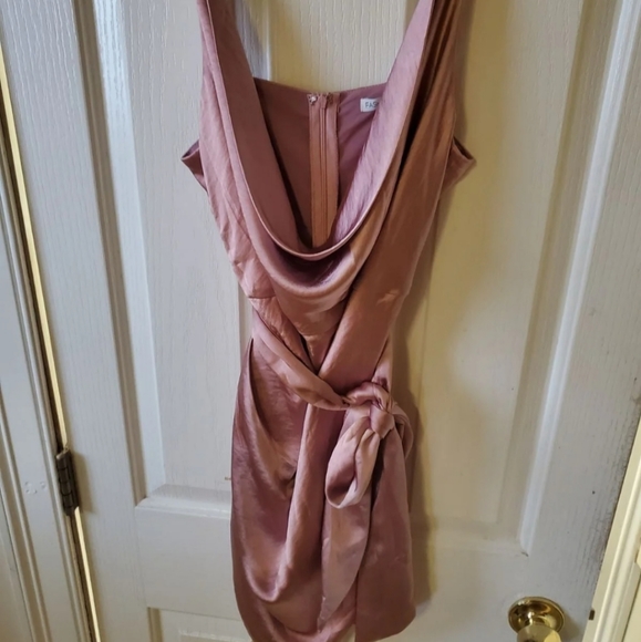 Dress❤ - Picture 1 of 4